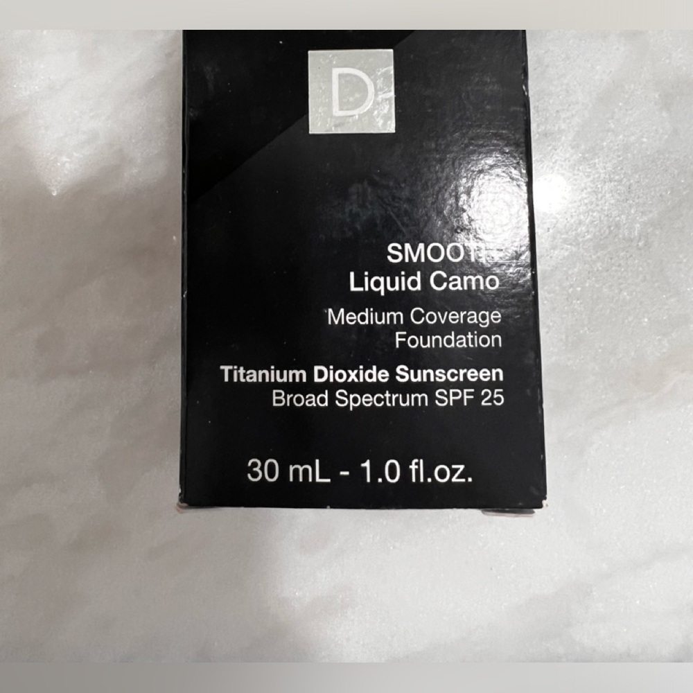 DERMABLEND NIB Liquid Smooth Camo Color Cream 10N